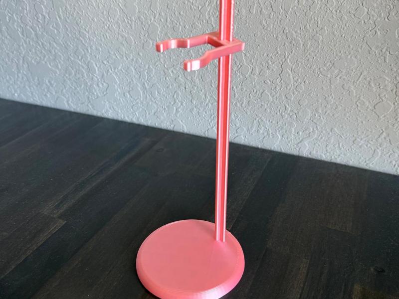 Doll Display for most 11.5 inch dolls