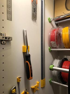 Maped 60 cm ruler wall mount