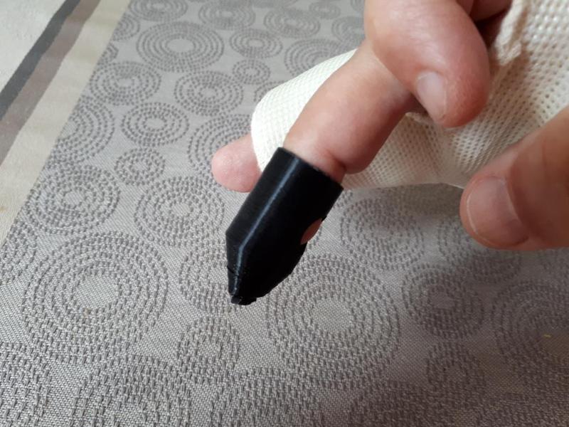 Finger extender