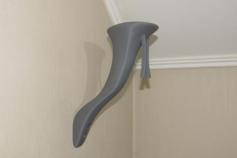 Helmet hanger - PLA & gloves