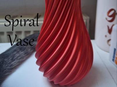 Silky Curved Spiral Vase for Artificial Flowers