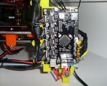 Printrboard bracket for Mendel Prusa V2