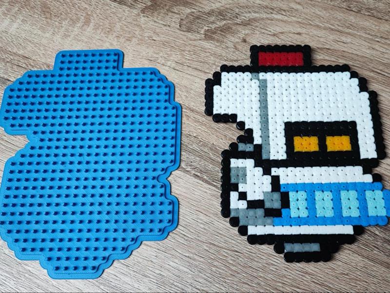 M-O Hama Pearls beads plate Pyssla