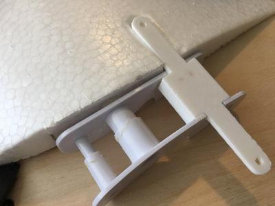 Radian upper wing joiner