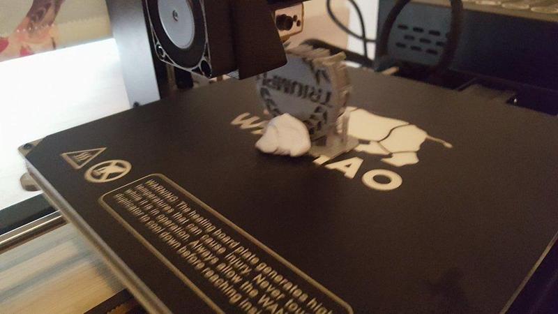 Triumph TR7/8 Wheel centres 4 MG alloys