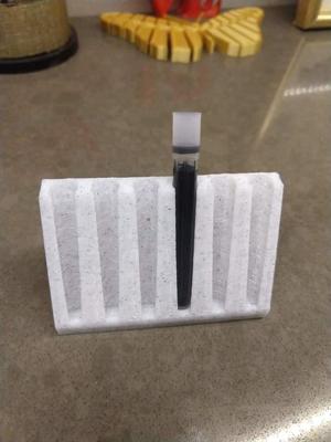 Pilot fountain pen ink holder