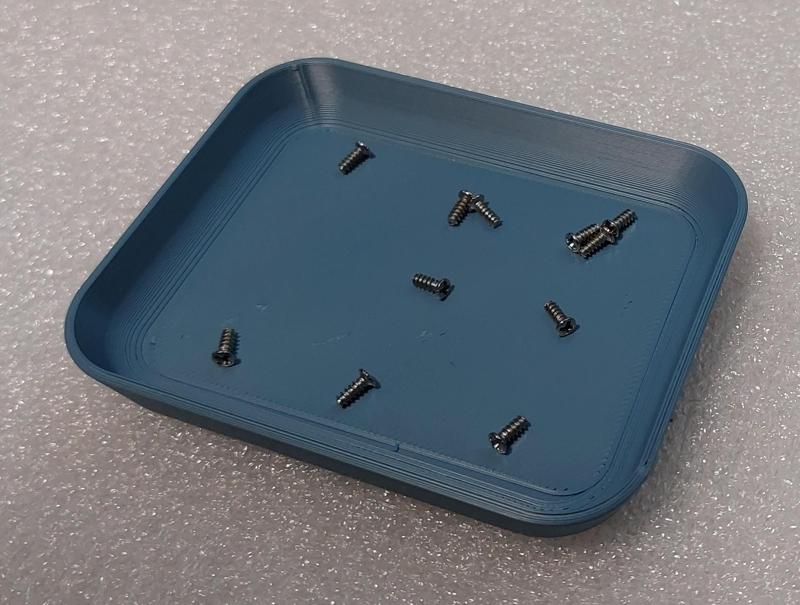 Magnetic tray (with source files)