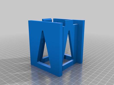 Car Stand for Reely Free Men
