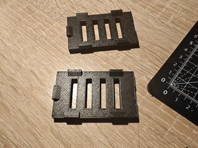 Heewing T2 wing bay cover with vent holes