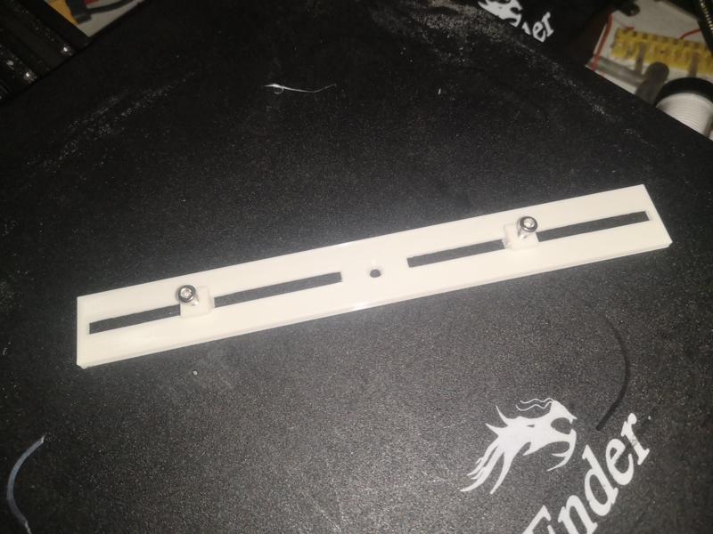 Simple wall mount bracket for Fritz!Box routers ( fits other makes )