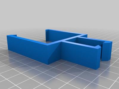 H-clip square pole