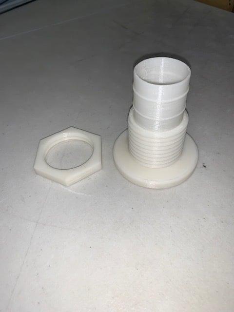 Outflow thruhull bulkhead fitting for baittank with 1.5 inch barb end
