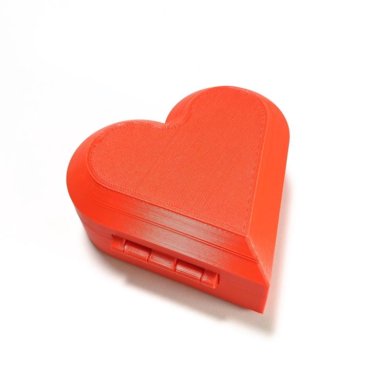 860 YouTube Hinged Heart Box