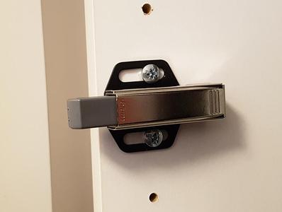 Blum hinge damper adapter with snap fit