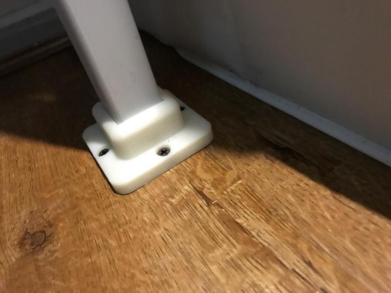 Locating bracket for 30x30mm square tubing