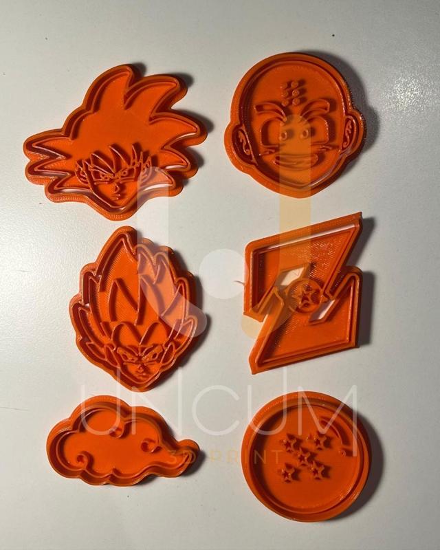 KIT 6 COOKIE CUTTERS - DRAGON BALL Z