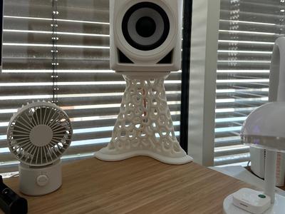 Voronoi Speaker Stand for IKEA Anfallare