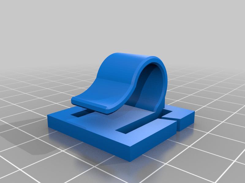 camelback tube clip