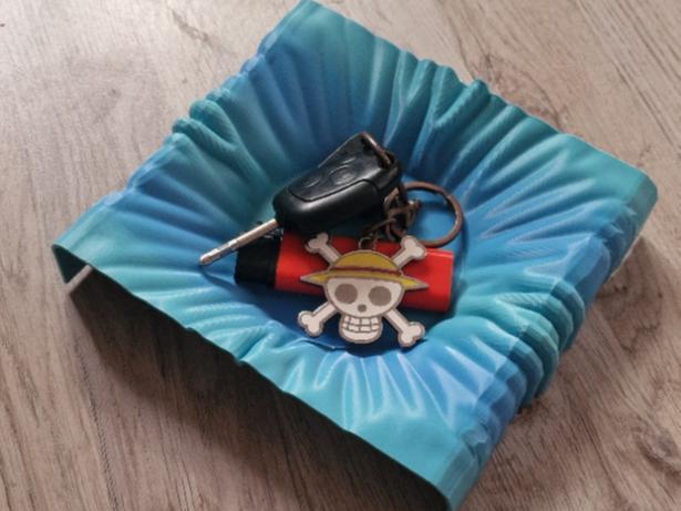 Key Tray - Pocket Emptying Organizer