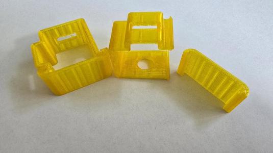 Holder for horizontal blind   