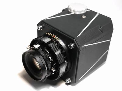 MEDIUM FORMAT CAMERA - VERSION 2   