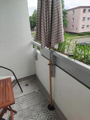 Small base stand for ambrella   