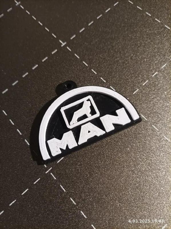Keichain MAN logo   
