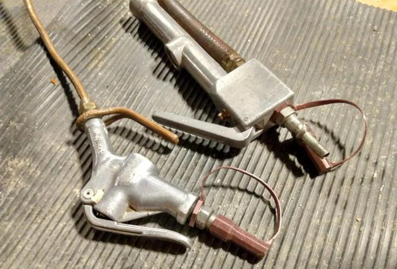 Dust Caps for "L" (Lincoln) Style Air Couplings (SCAD)   