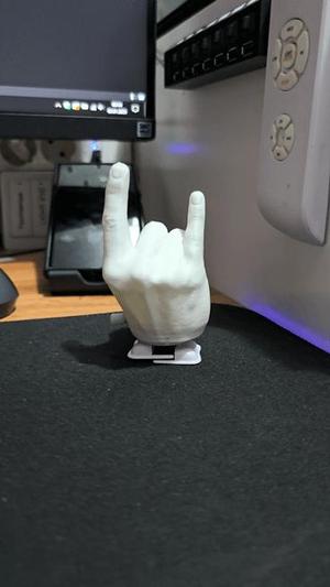 Rock Hand Wind-Up Walking Metal Hand Devil