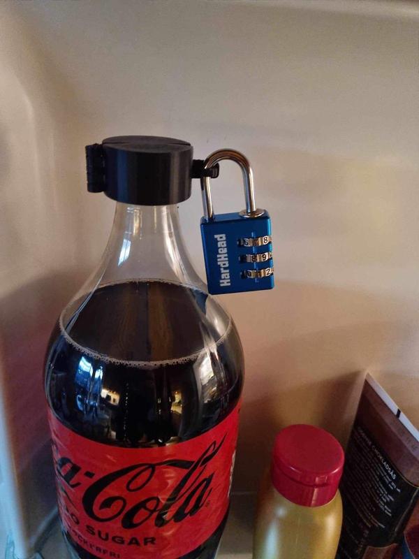 Hands of my Cola. Bottle_Lock