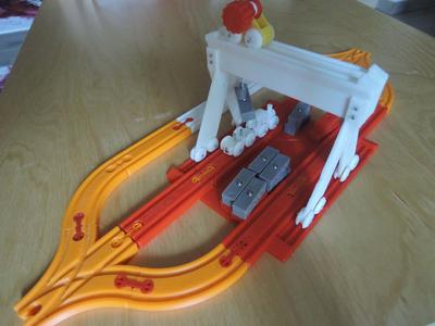 brio mini: crane