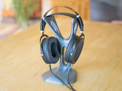 Full Height Headphonestand