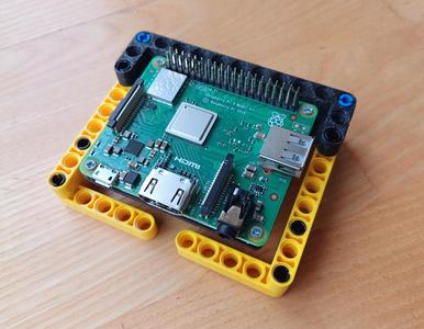 Raspberry Pi 3 Model A+ LEGO-compatible mount