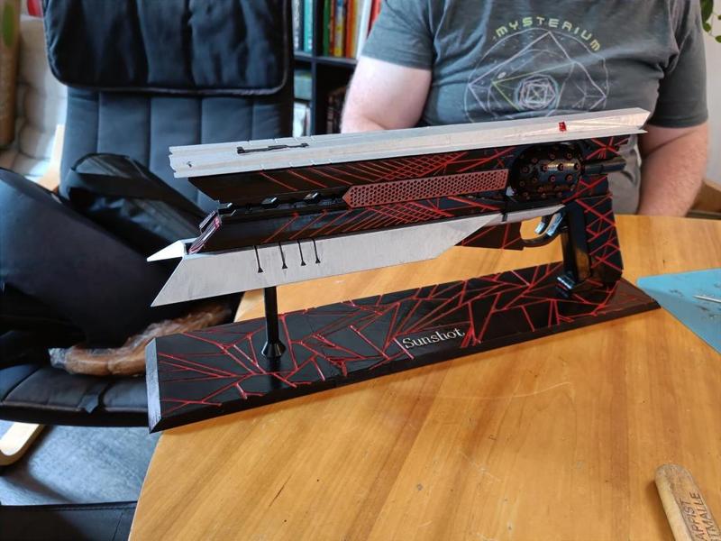 Sunshot display stand