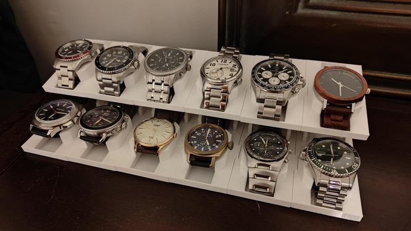 Expandable Watch Storage Rack