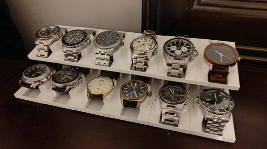 Expandable Watch Storage Rack