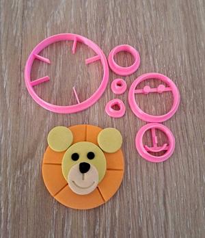 Lion multi fondant cutter for cupcakes