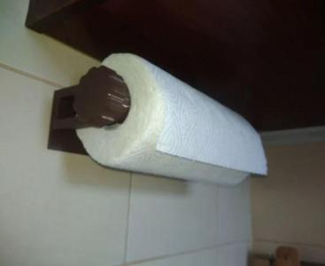 Paper towel holder