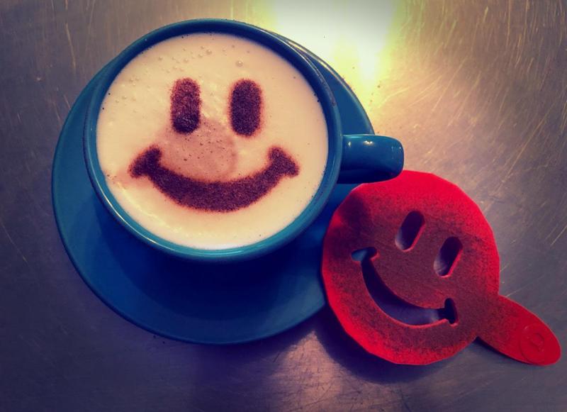 Coffee stencil -  Emoji smile