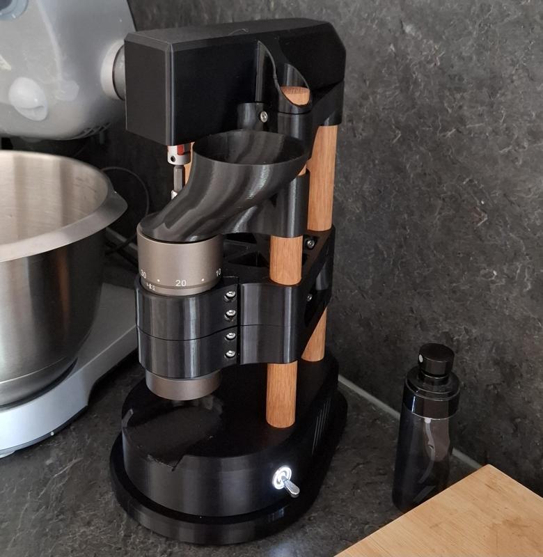 Electrified hand grinder