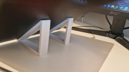 Tablet stand (40° angle)