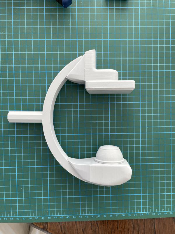 Angiography system arm for demonstration