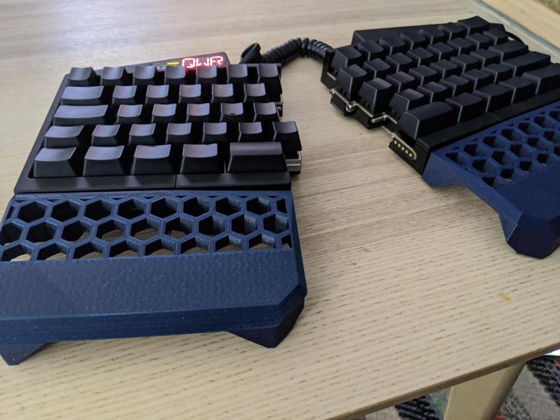 Palm rest for Ultimate Hacking Keyboard