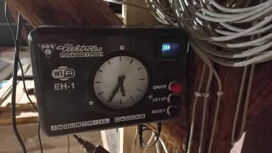 Case for generator of the pulse for Pragotron/Elektrocas/IBM clocks 24V