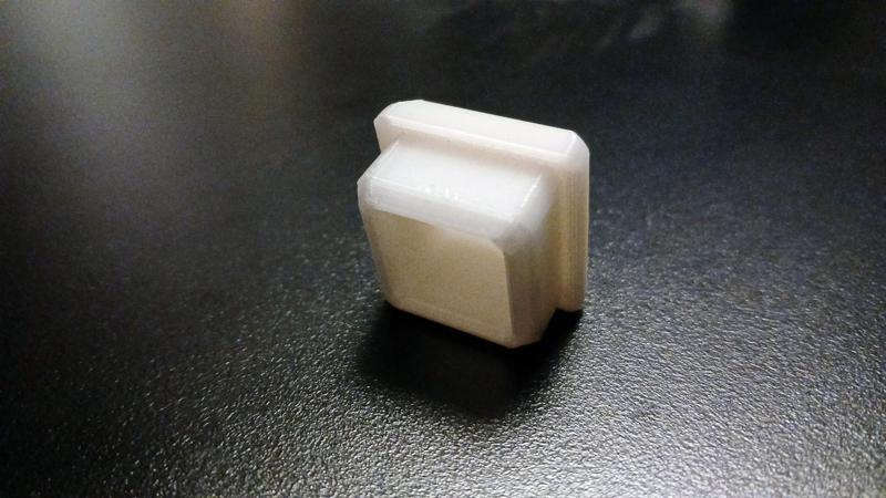 Regaton 30x30x2mm Curve tube end cap