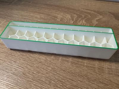 Battery Holder with Gridfinity Base