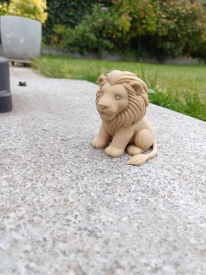 Sitting Lion — King of the Cozy Savanna