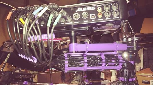 Alesis  Cable Keeper 15 Hole Stackable For Arm Mount