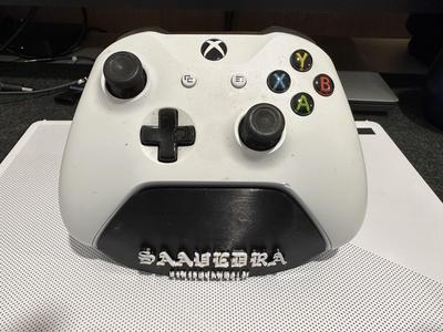 Xbox Controller Stand with Flat Back for Printing