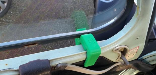 2CV WINDOW OPEN HOLDER